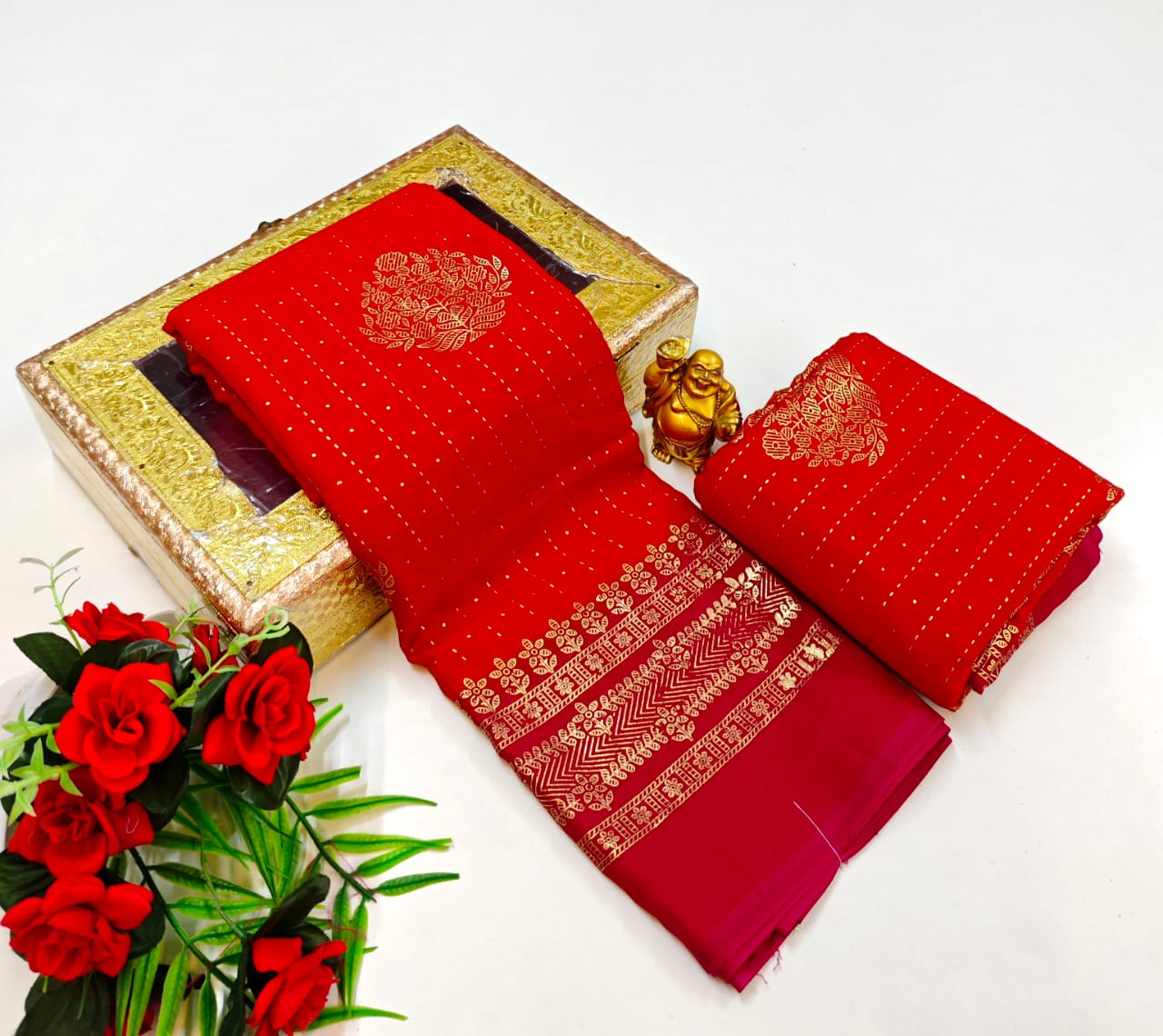 Zig Zag Foil Print Saree with Contrast Pallu and Jari Border